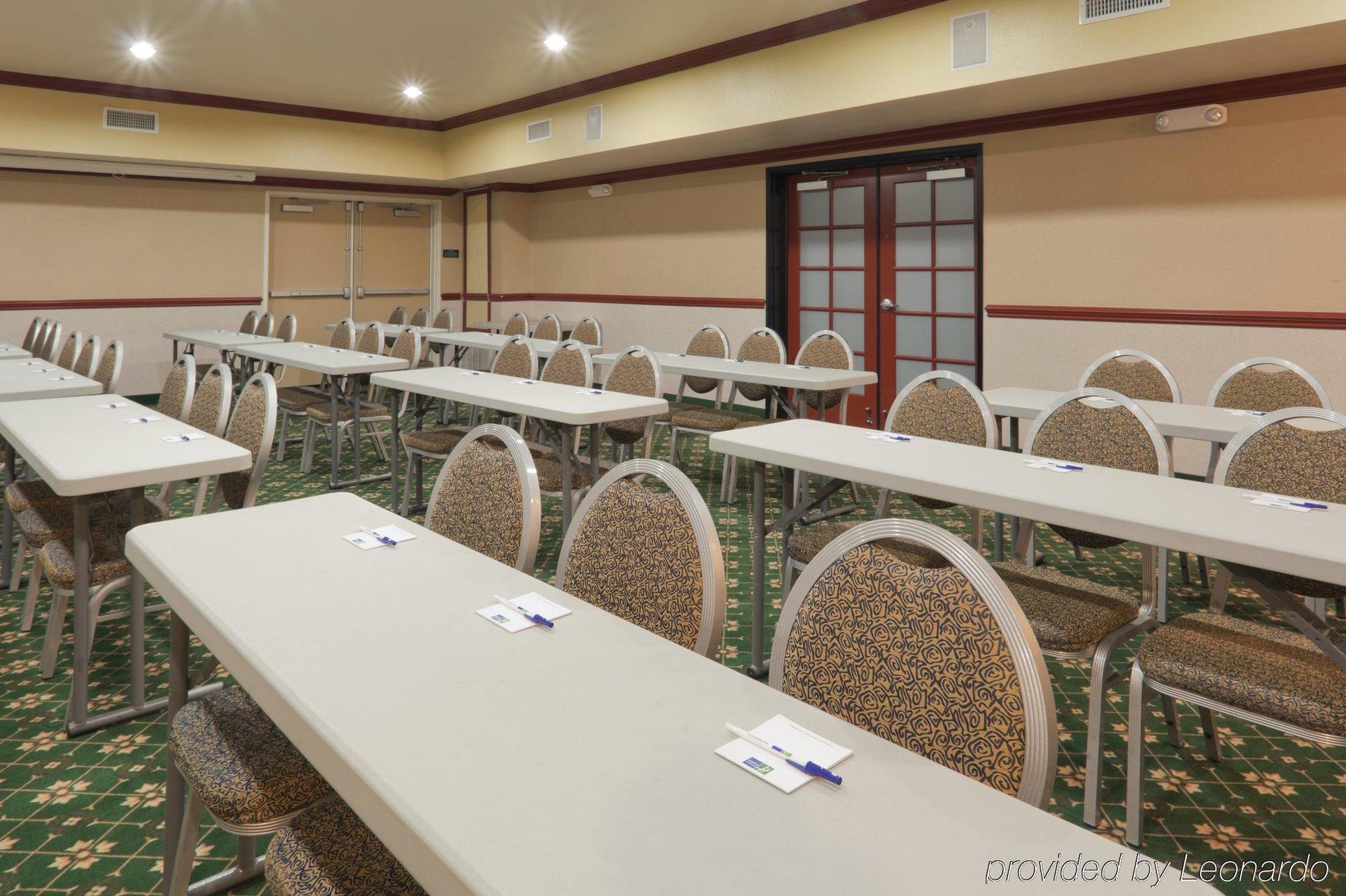 Holiday Inn Express & Suites Bakersfield Central Facilités photo